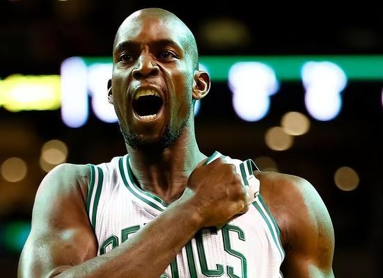 NBA球员实力排行榜（探索NBA球员的技术、统计和影响力，揭晓强弱对比。）