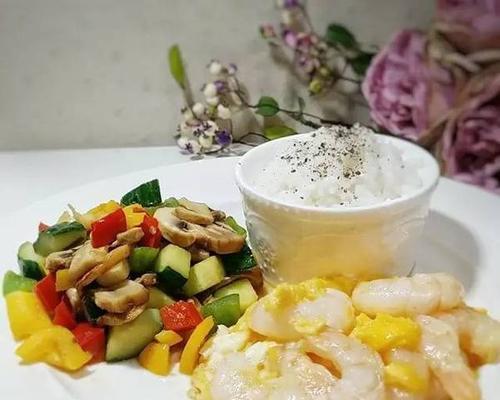 减脂期食谱游泳技巧大全（科学饮食+高效游泳=健康减脂）