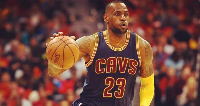 NBA现役球星总得分排行榜（历代得分王和现役巨星的较量，詹姆斯将引领新一代前锋的崛起）