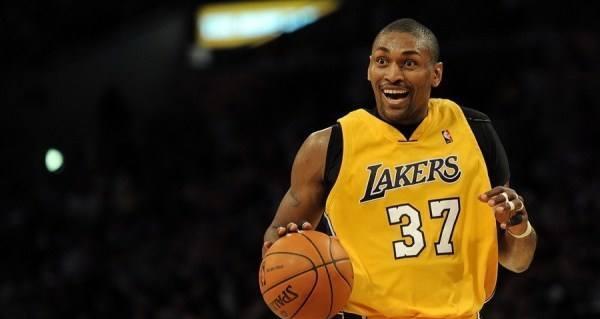 NBA历史上十大矮个小前锋（探索身高不足的小前锋在篮球界的杰出表现）