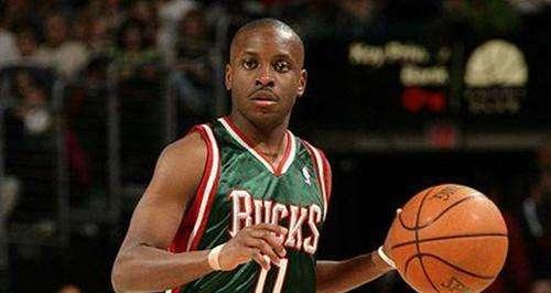 NBA小前锋角色球员排行榜（探索职业生涯中表现出色的小前锋球员，他们是谁？(）