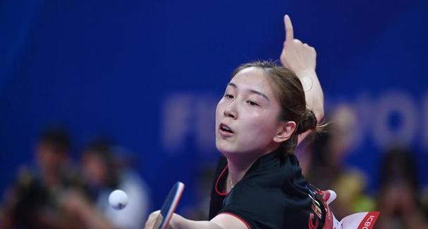中国女子乒乓球的崛起与世界霸主地位（中国女子乒乓球在世界舞台的辉煌成就与冠军荣耀）