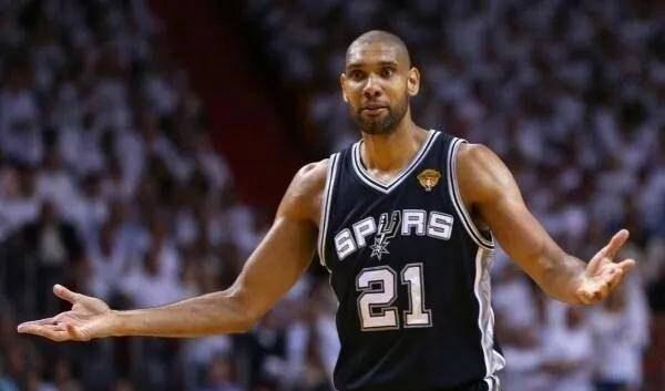 NBA历史上最顶级的大前锋（探索巨星之路，超越传统界限）