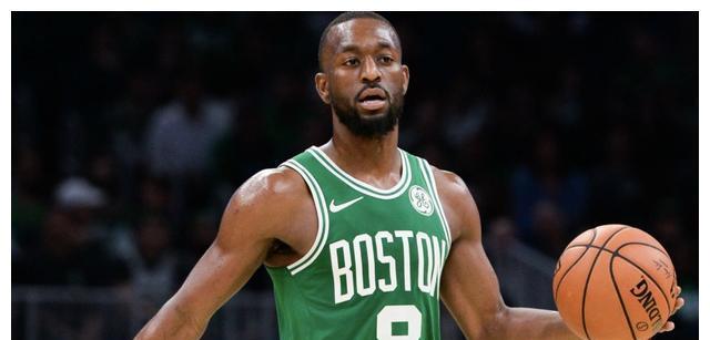 NBA前十大控球技术排行榜（探索篮球历史中最杰出的控球天赋，向他们致敬）