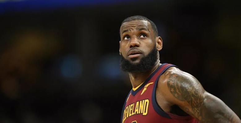 NBA历史篮板排行榜之詹姆斯（超级巨星勒布朗·詹姆斯在篮板统计中的绝对优势）