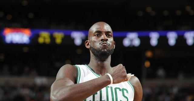 2021年NBA转播合同排行榜公布（巨额转播费争夺战引发媒体竞争激烈，数字平台崛起成关键一环）
