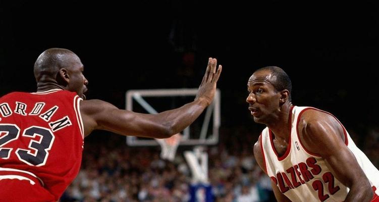 NBA球队历史排行榜2015年（回顾2015年NBA赛季，勇士队的崛起引领球队历史排行榜变革）