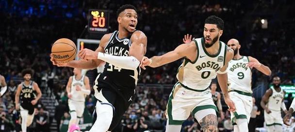 詹姆斯在NBA连续得分上双排行榜的霸主地位（探索詹姆斯在NBA历史上的得分表现及其对球队的重要性）
