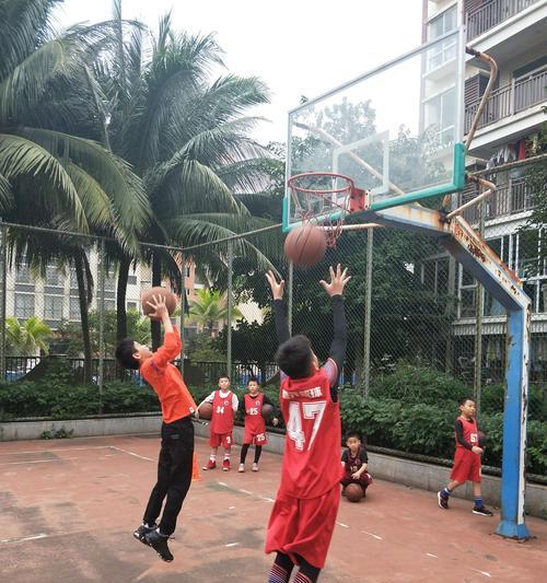 篮球防守中的踩脚问题（突破技巧）