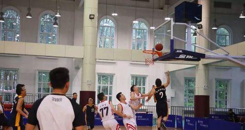 大学篮球中的三秒防守规则（探索三秒防守规则对大学篮球比赛的影响）