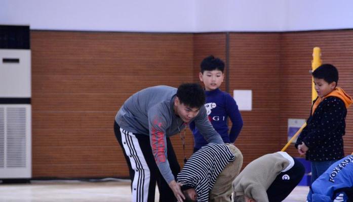 篮球场防守积极性严重不足（如何提升篮球场防守积极性）