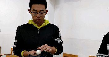 小孩乒乓球入门技巧之颠球（轻松掌握颠球技巧，成为乒乓球小高手）