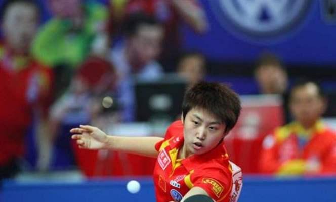 女生练习乒乓球的技巧（打造优秀女乒选手，关键在于技巧和训练）