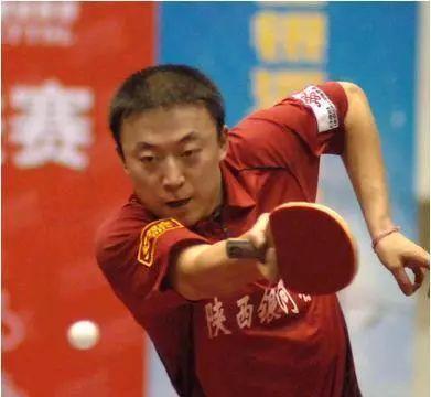 乒乓球反手位推档技巧（掌握反手位推档的关键要点，提升球技水平）