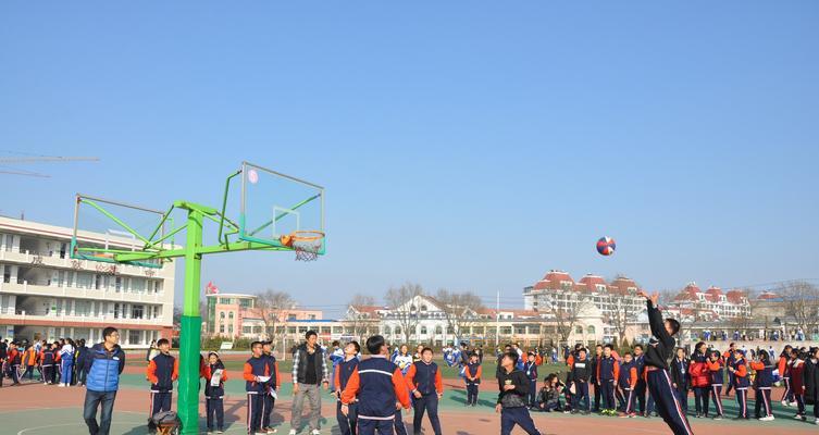 五人制篮球赛防守位置规则解析（深入了解篮球赛中的防守位置分工和策略）