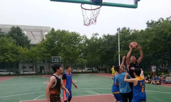 3vs3篮球实战防守的关键技巧（提高篮球实战防守能力的关键要素）