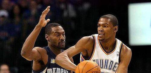 NBA历史上最具防守实力的篮球球员（探索谁是NBA历史上最强的防守球员）