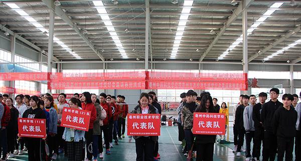 掌握排球主攻转体技巧的关键要领（打造稳定准确的攻击力，从转体动作出发）