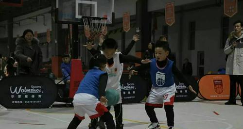 篮球儿童基础防守教学方法（提高篮球儿童的防守能力，从基础动作开始）