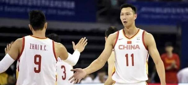 提升篮球技巧的一对一防守背人训练方法（如何通过一对一训练提升篮球运动员的防守能力）