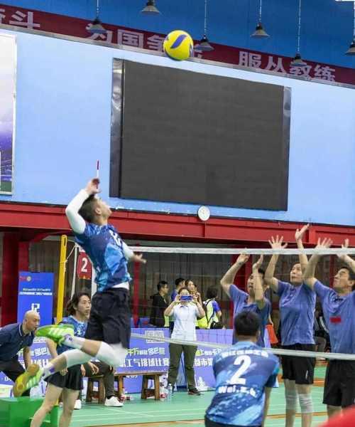 打排球的基本要领和技巧（提高打排球水平的关键技巧和练习方法）