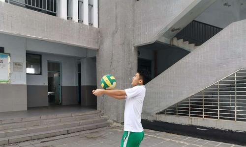 中考排球垫墙动作要领（掌握正确的排球垫墙动作，提升中考技巧）