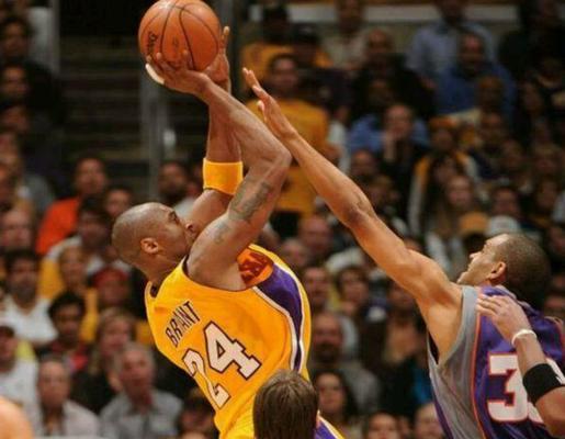 篮球场上最可怕的防守猛兽（揭秘NBA历史上最具威胁的防守球员）