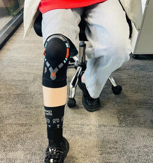女生如何以屈膝防守打篮球（提高女生篮球防守效果的关键技巧）