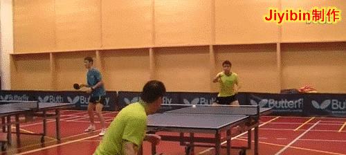 乒乓球高吊弧圈球发球技巧（提高乒乓球发球水平，学会高吊弧圈球发球！）