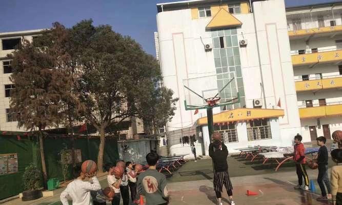少儿篮球防守技巧大揭秘（掌握关键动作要领，提升防守水平）